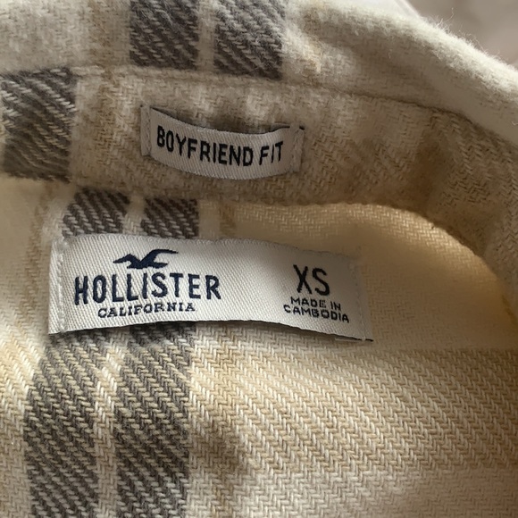 Hollister boyfriend fit button up flannel - Picture 2 of 3